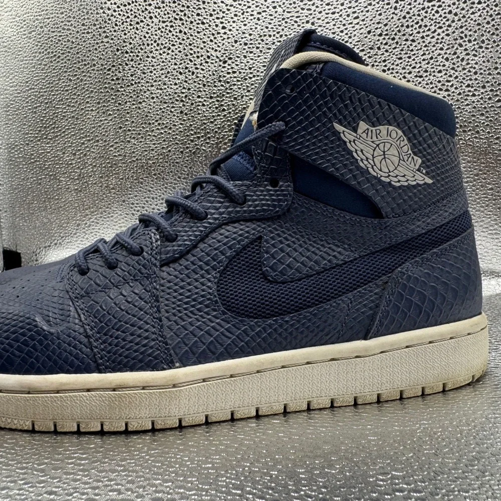 Size 9 Jordan 1 Nouveau Midnight Navy Mens Blue Good Snakeskin 819176-407